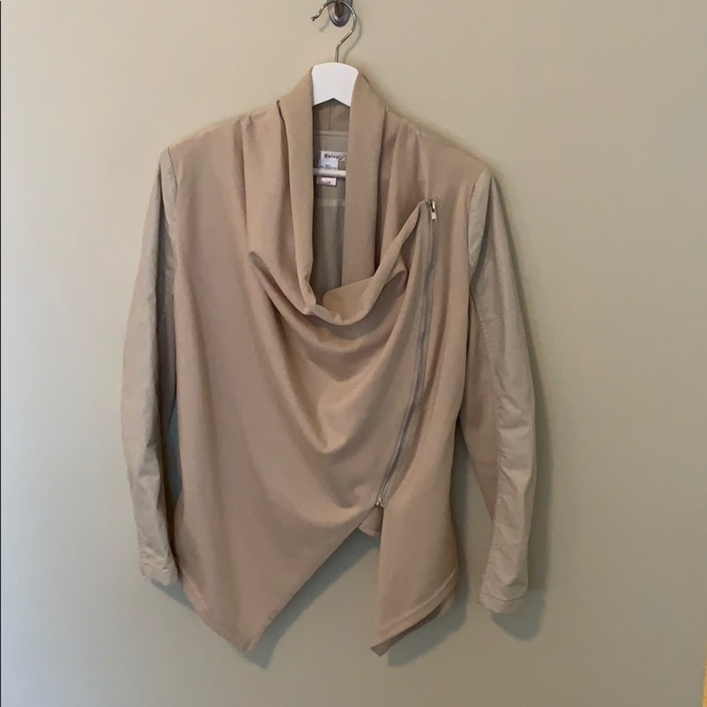 Esley Jacket - Picture 2 of 4